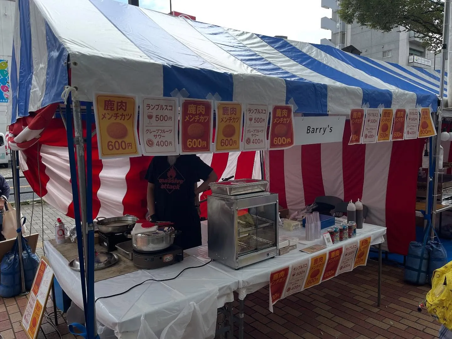 Barry's 鹿メンチカツ&ランブルスコ　販売中